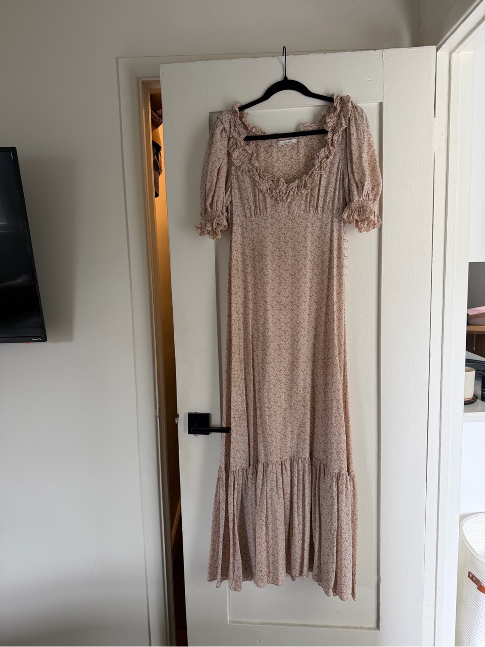 Doen Blush Floral Ruffle-Neck Midi Dress - Picture 4 of 6